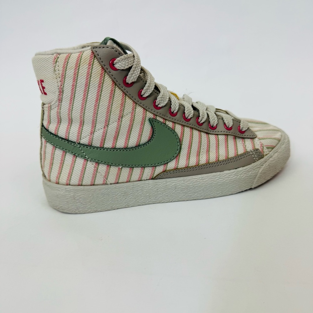 Nike Blazer Mid 'Pinstripes' color Light Bone, Cadet Green, and Pink SZ6 - Picture 5 of 10